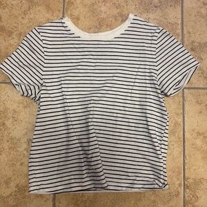 Old navy tshirt